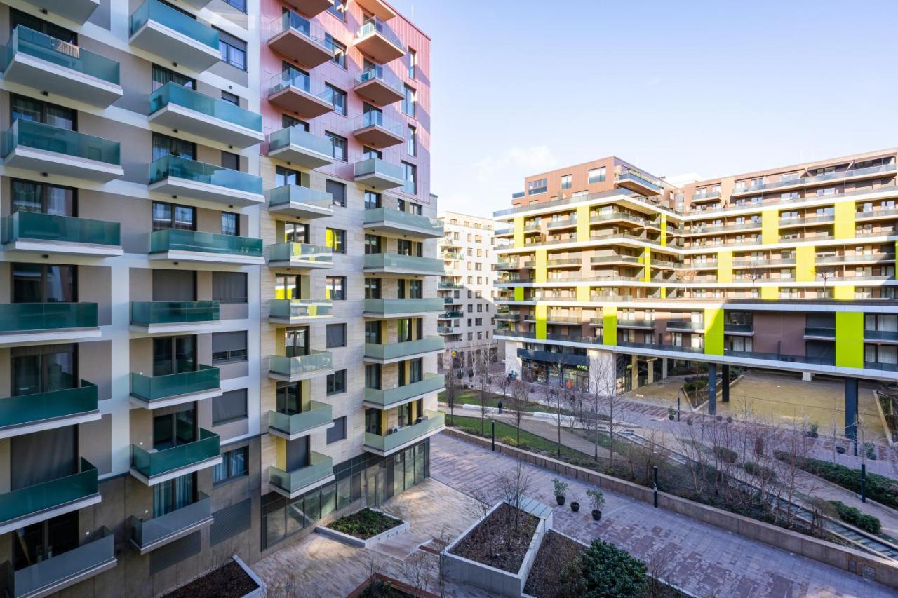 Grand Corvin Studio With Balcony Budapest Exterior foto